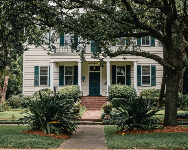 buying a home on Long Island spring 2026 tips